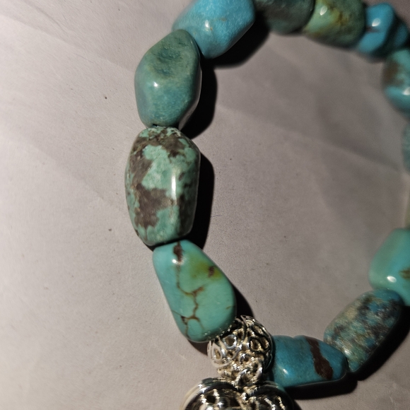 Vintage Blue Green Turquoise and Sterling Silver Heart Charm Bracelet - Picture 4 of 4